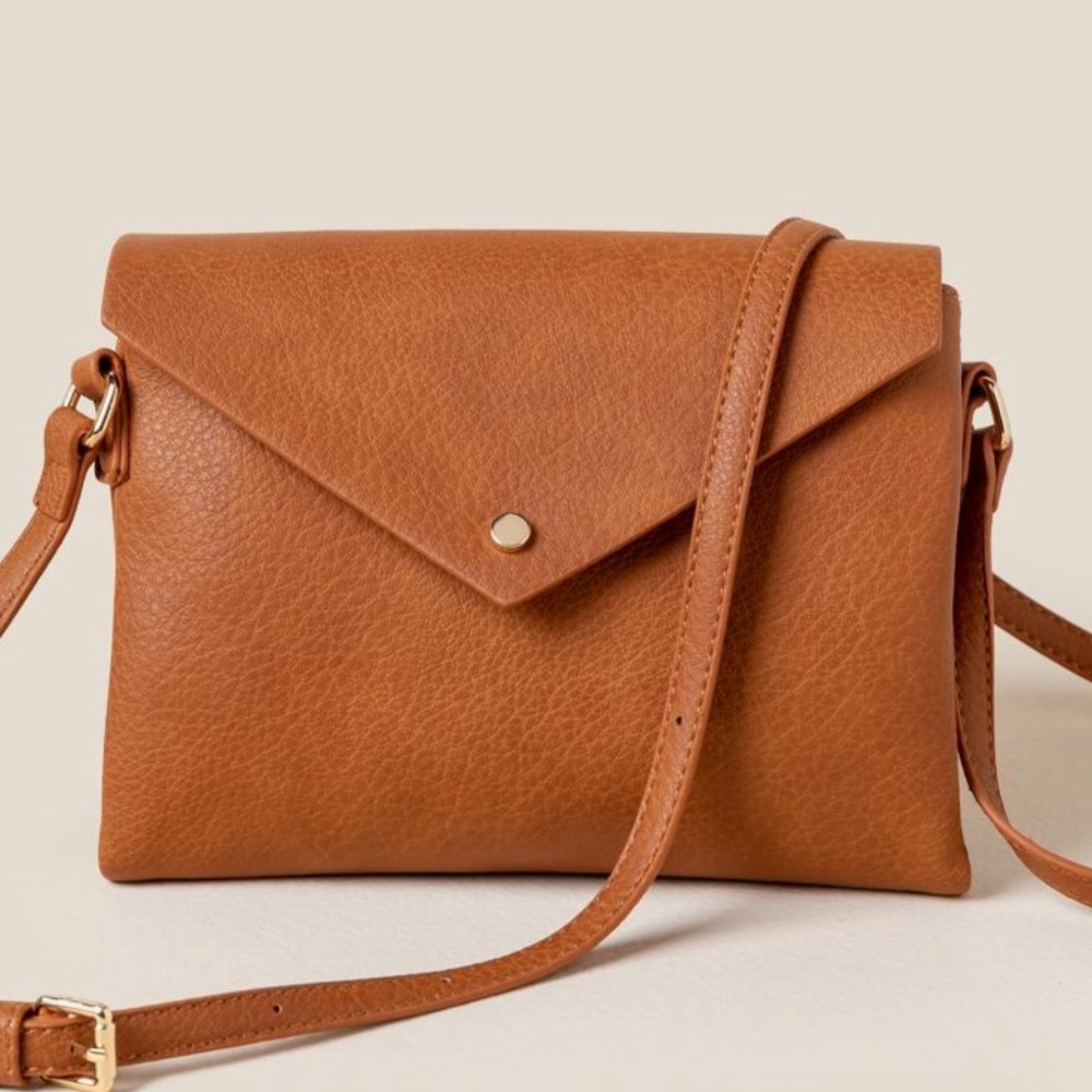 BRAND NEW FLORENCE ENVELOPE CROSSBODY; COGNAC